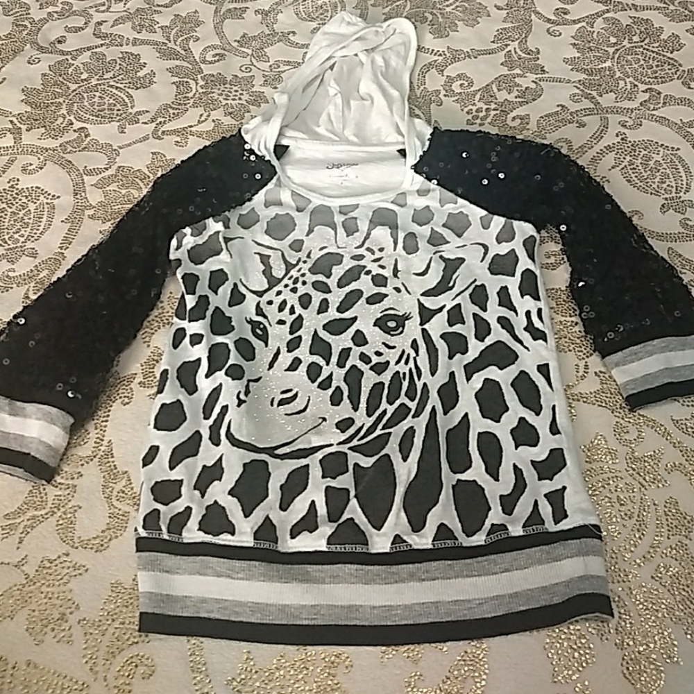 Girls Justice shirt size 6/7